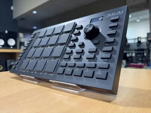 OPEN BOX - Akai MPCSTUDIO2 Controller 2